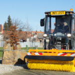 HAKO Citymaster čelní válcový odmetací kartáč